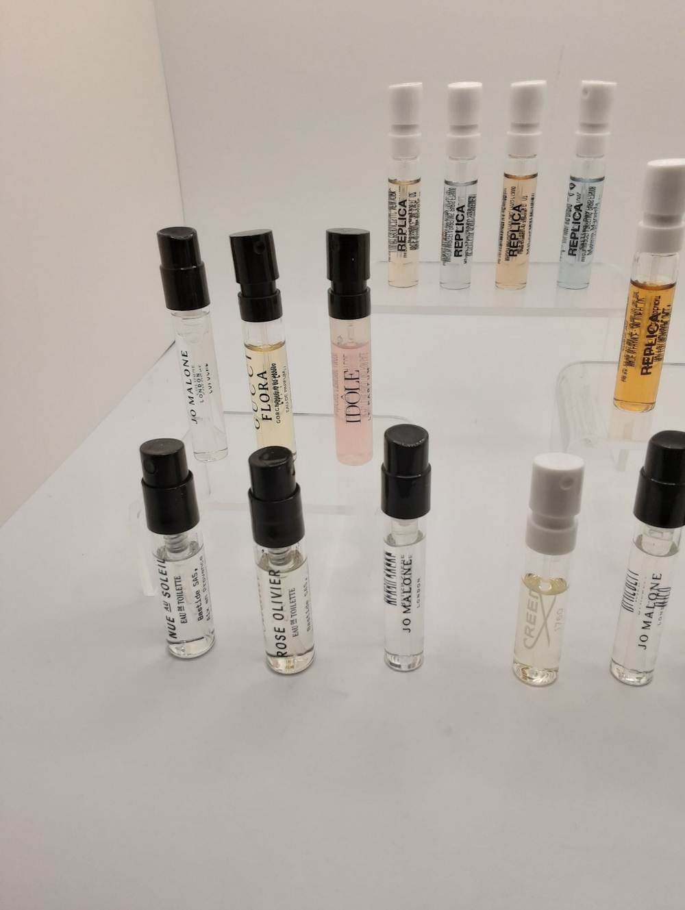 ■SOLD■ Perfume Sample Bundle - Picture 4 of 9